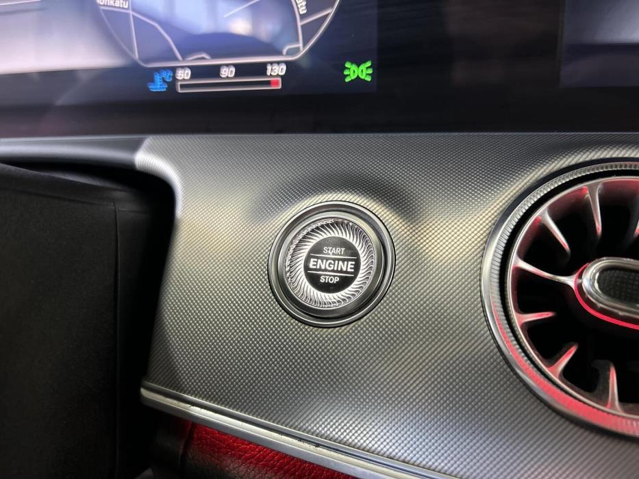 MERCEDES-BENZ E 2019