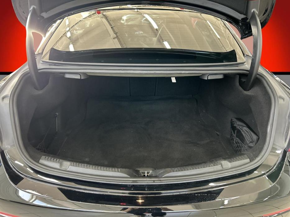 MERCEDES-BENZ E 2019