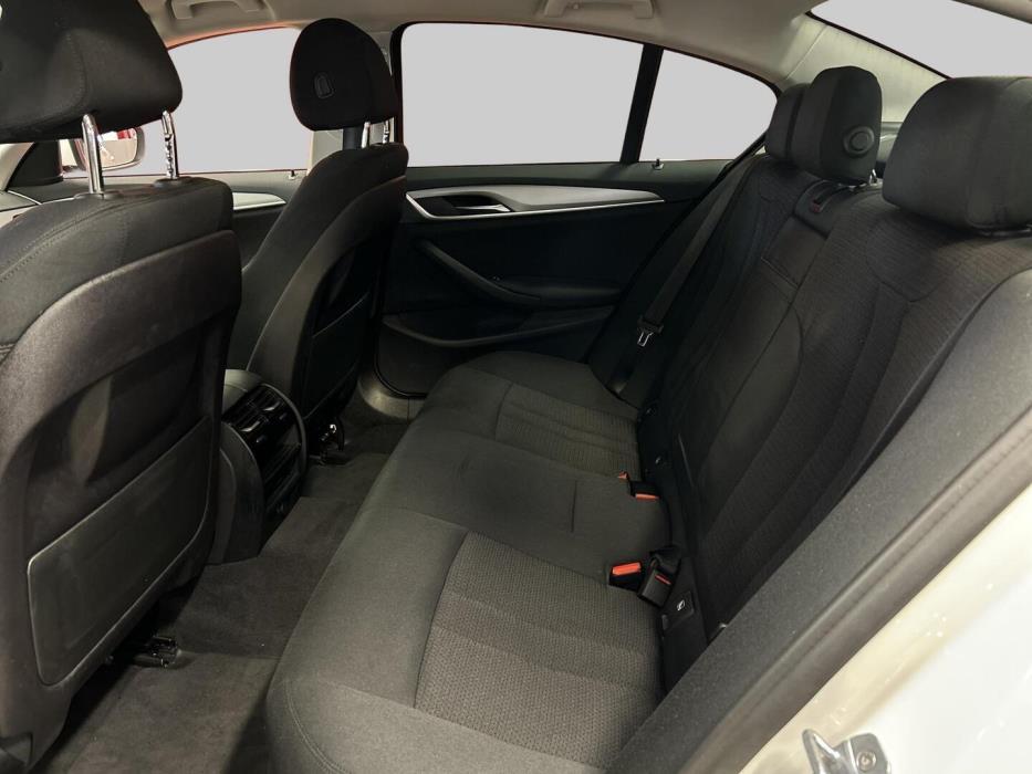 BMW 518 2020