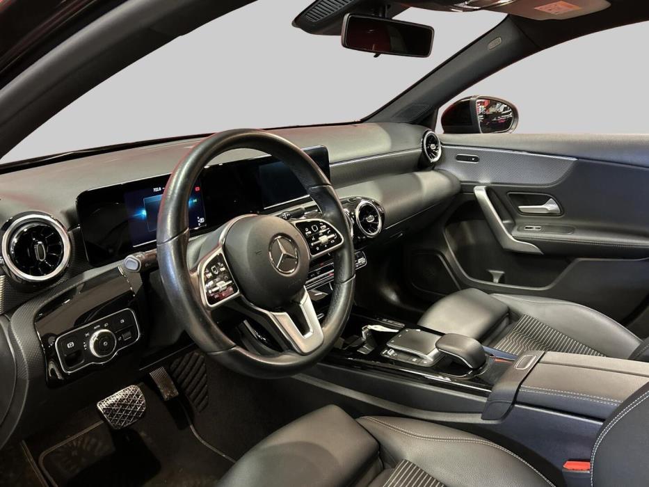 MERCEDES-BENZ A 2021