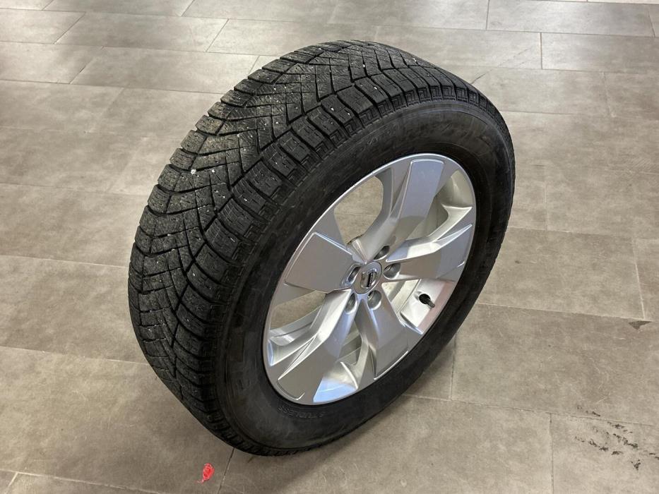 VOLVO XC60 2020