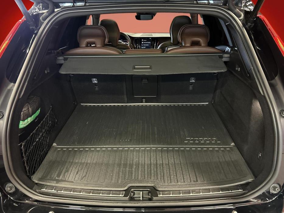 VOLVO XC60 2020