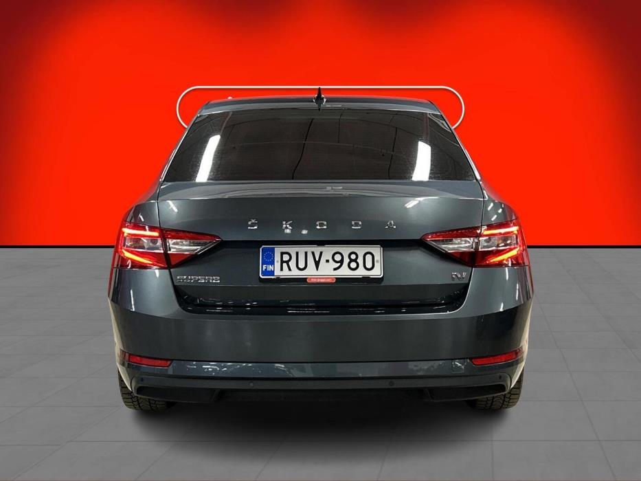 SKODA Superb 2022