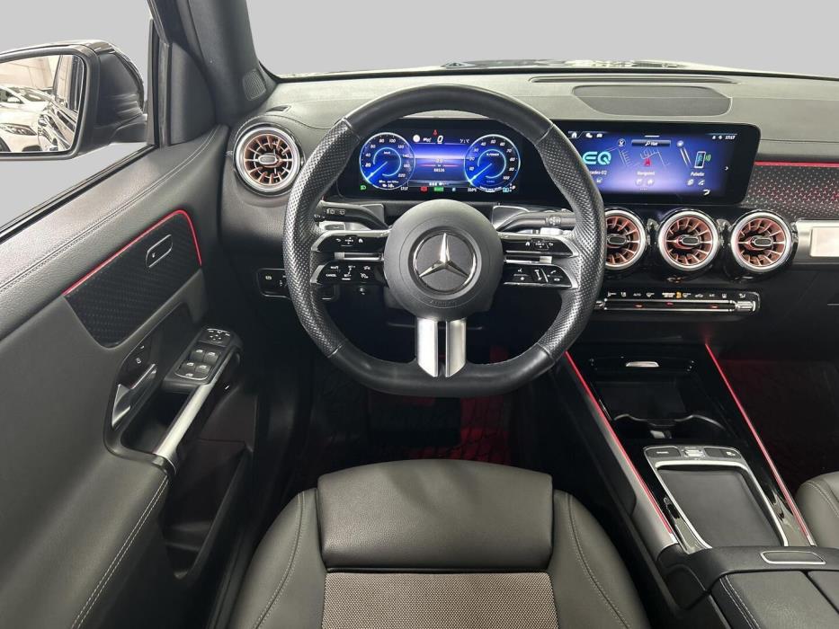 MERCEDES-BENZ EQB 2024