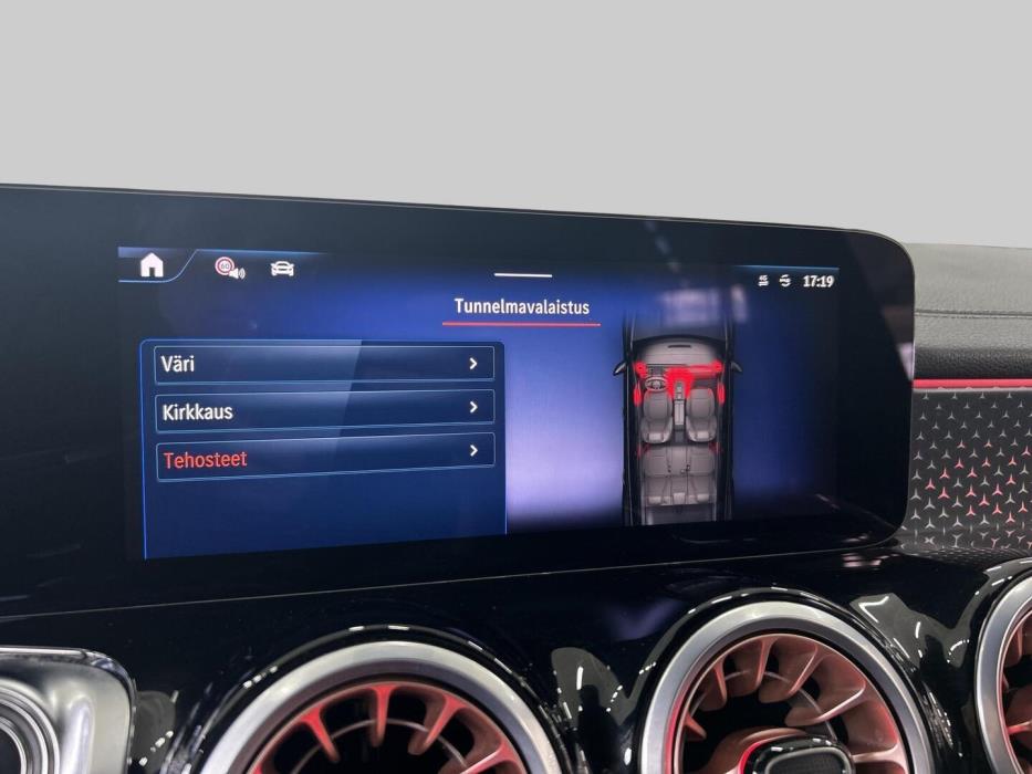 MERCEDES-BENZ EQB 2024