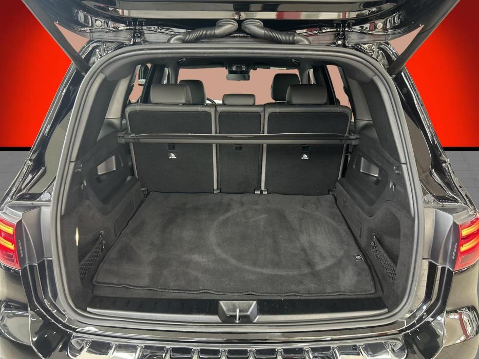 MERCEDES-BENZ EQB 2024