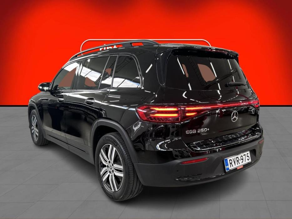 MERCEDES-BENZ EQB 2024