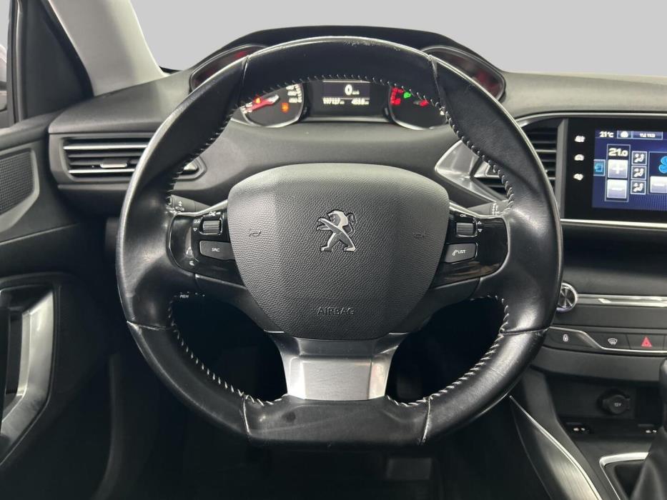 PEUGEOT 308 2016