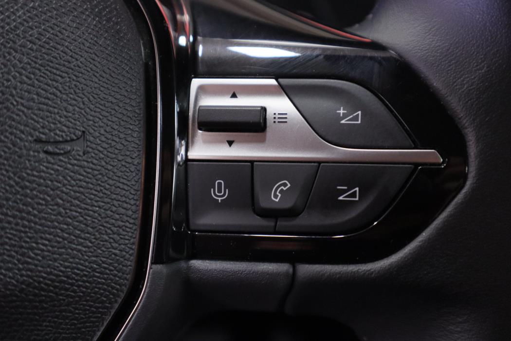 PEUGEOT 308 2023
