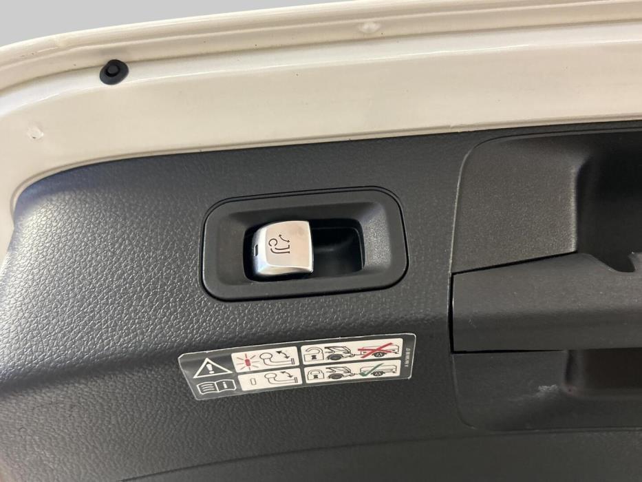 MERCEDES-BENZ C 2018