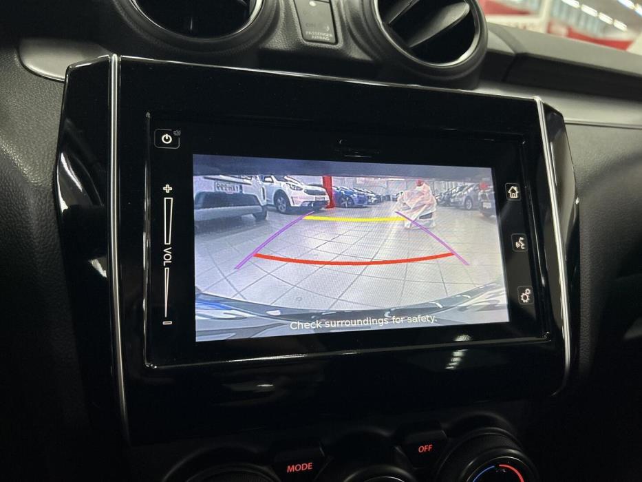 SUZUKI Swift 2021