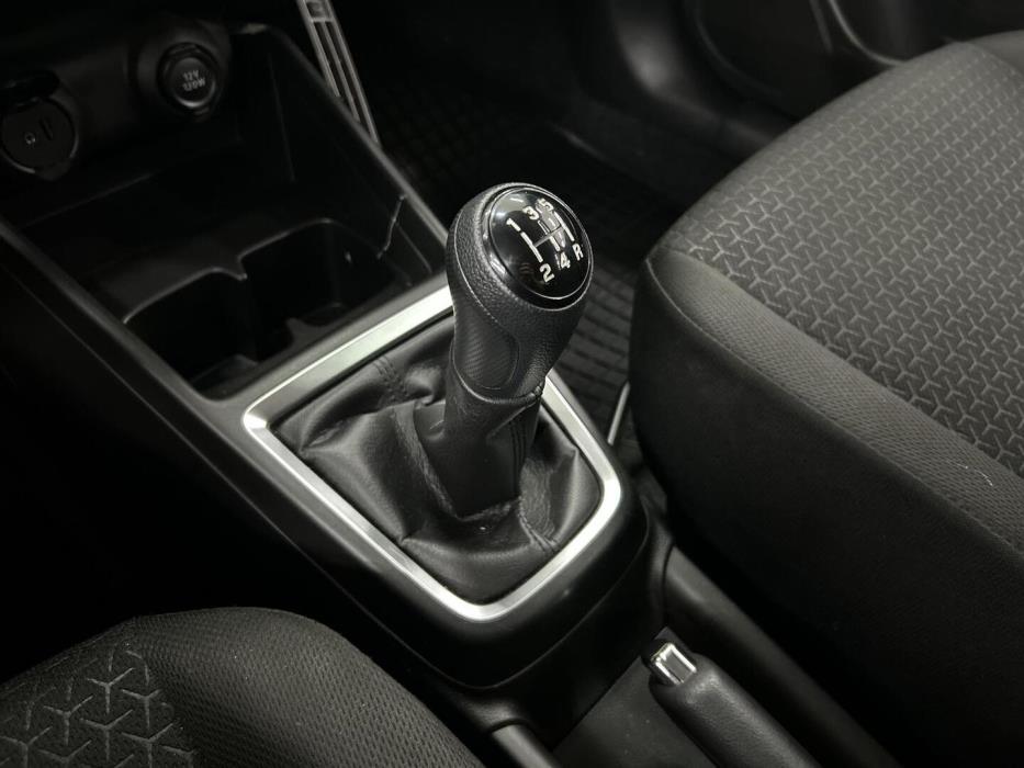 SUZUKI Swift 2021