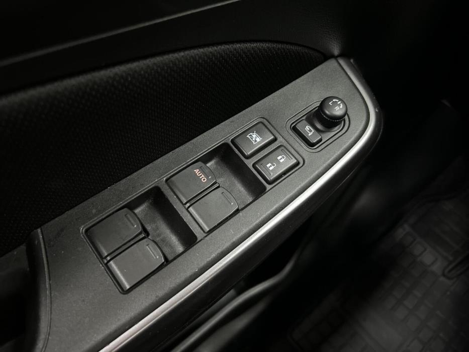 SUZUKI Swift 2021