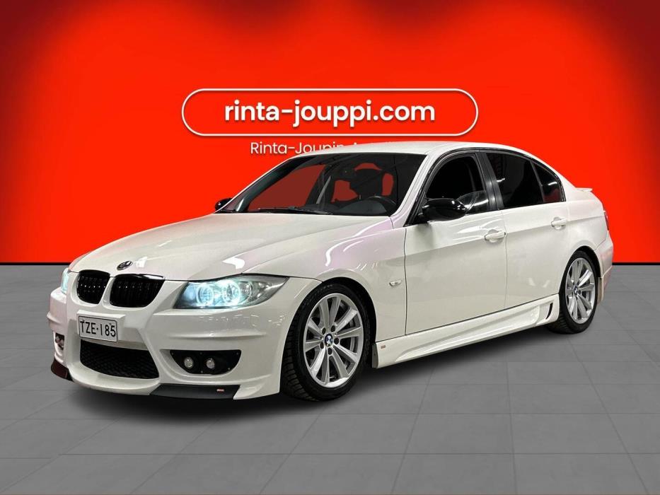 BMW 330 2005