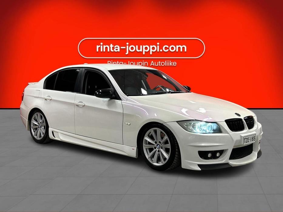 BMW 330 2005