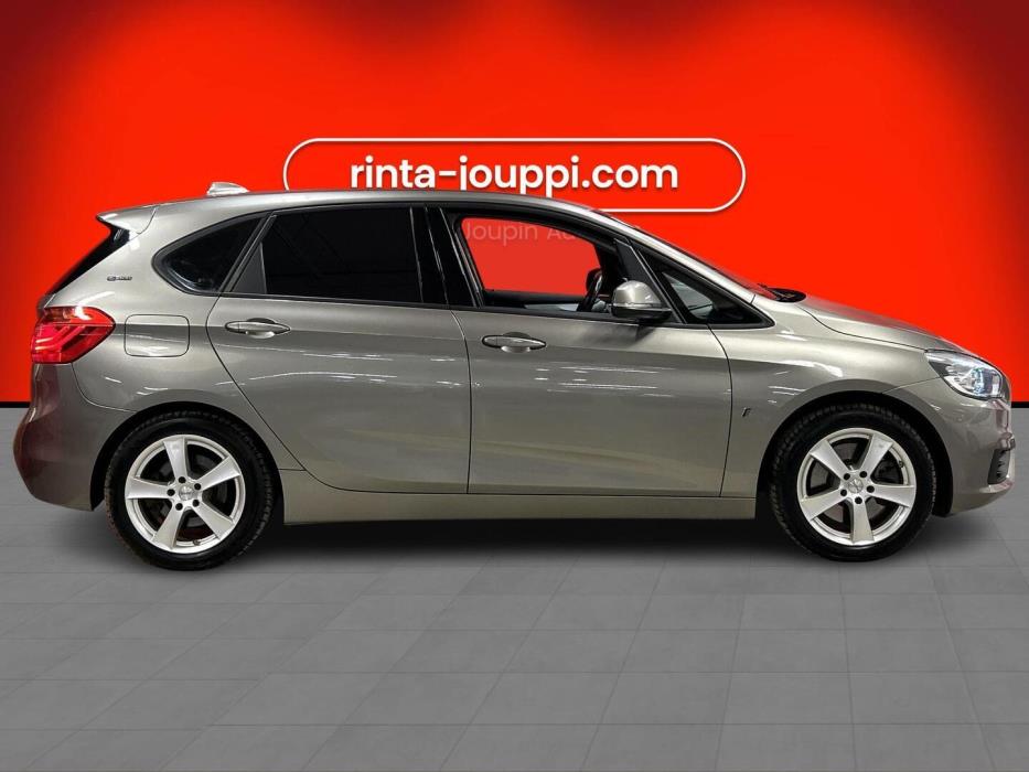 BMW 225 2017