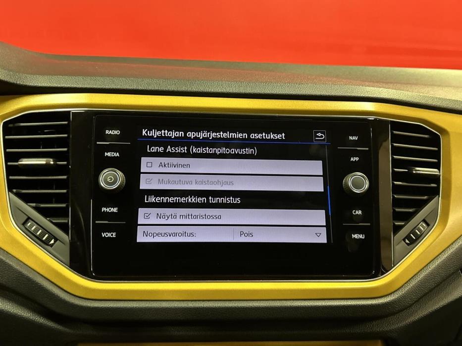 VOLKSWAGEN T-ROC 2019