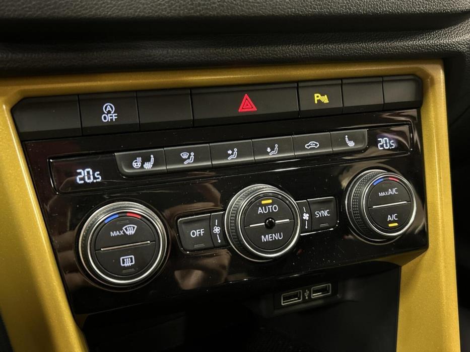 VOLKSWAGEN T-ROC 2019