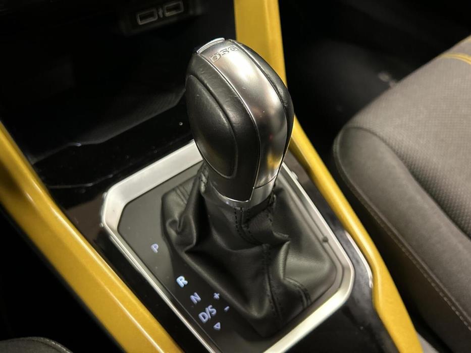 VOLKSWAGEN T-ROC 2019