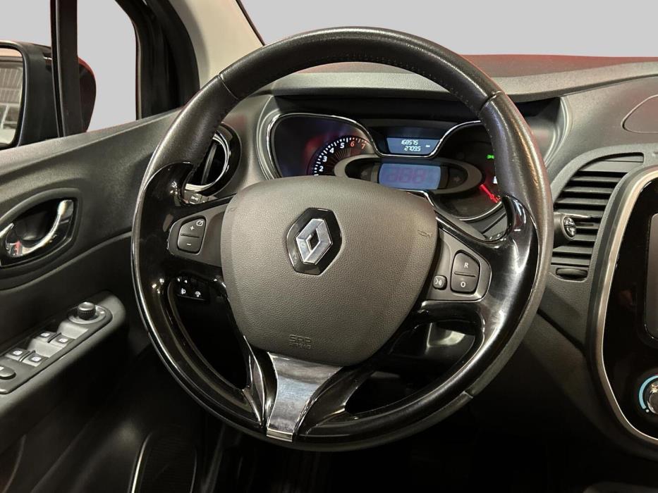 RENAULT Captur 2017