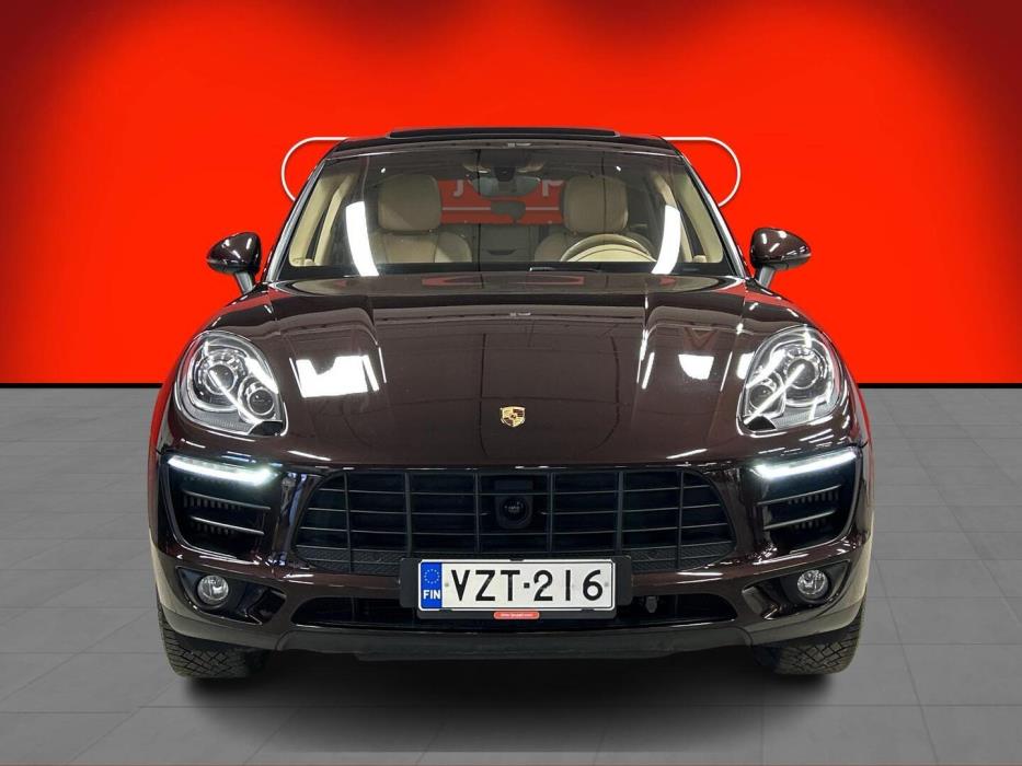 PORSCHE Macan 2015