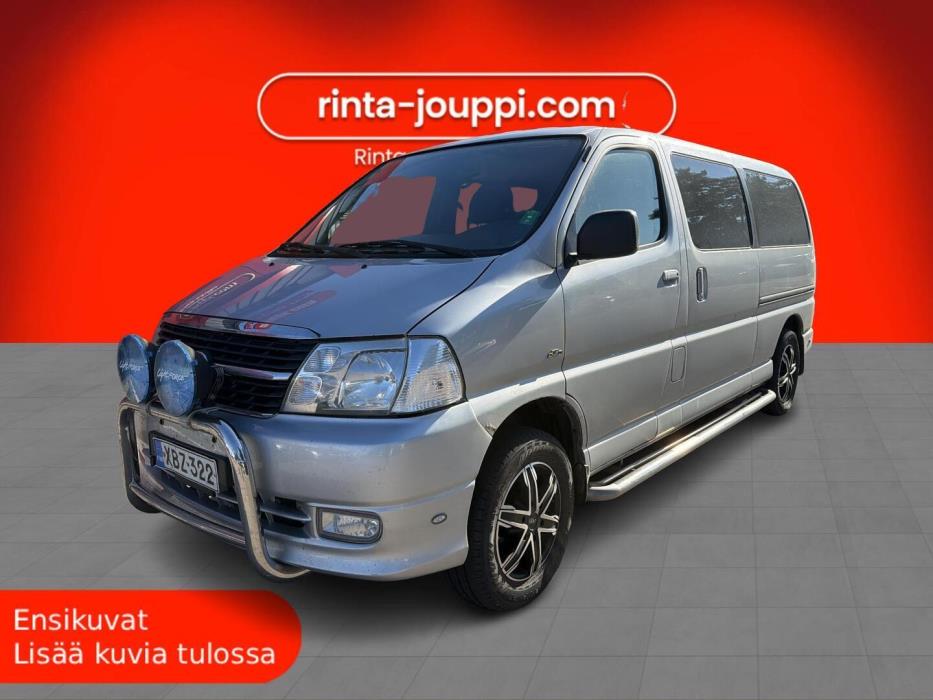 TOYOTA Hiace 2011