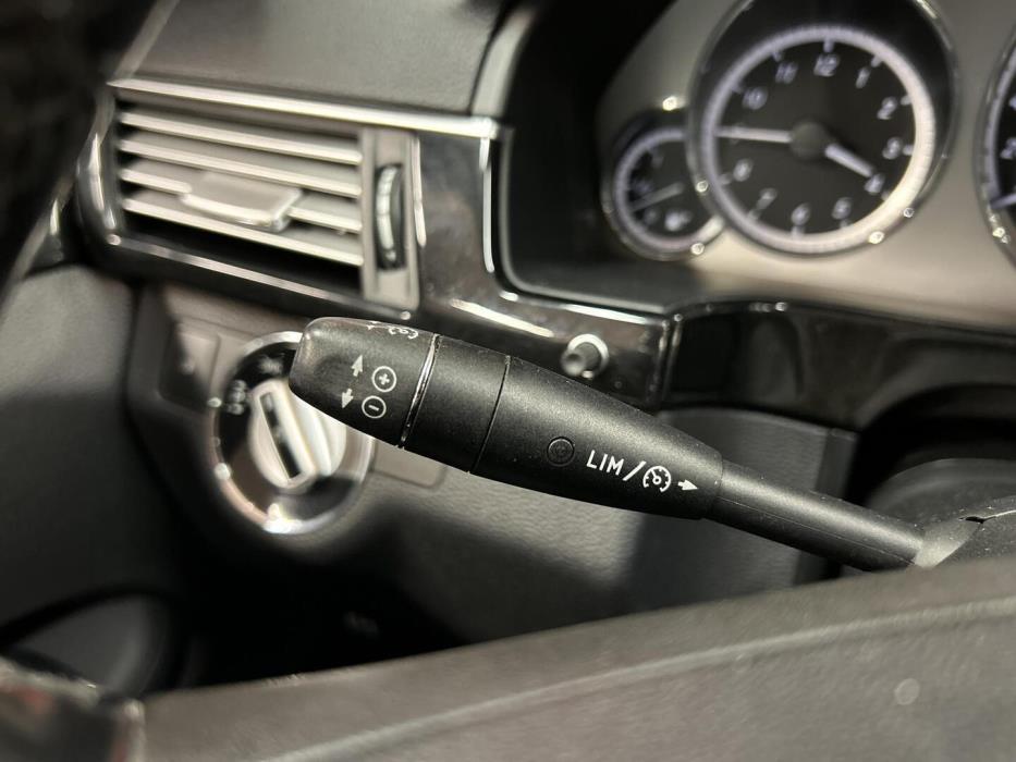 MERCEDES-BENZ E 2010