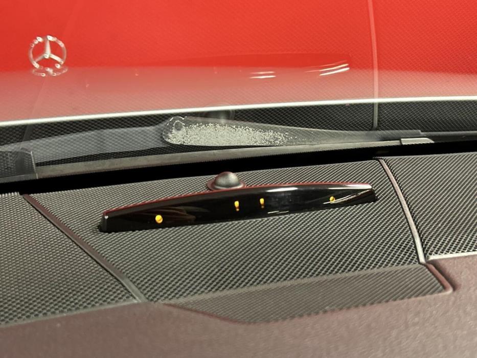 MERCEDES-BENZ E 2010