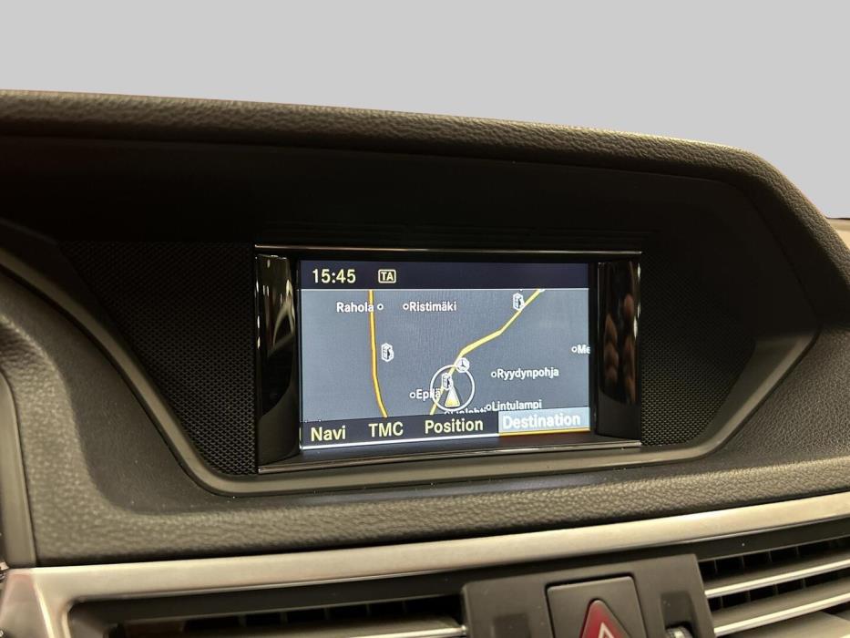 MERCEDES-BENZ E 2010