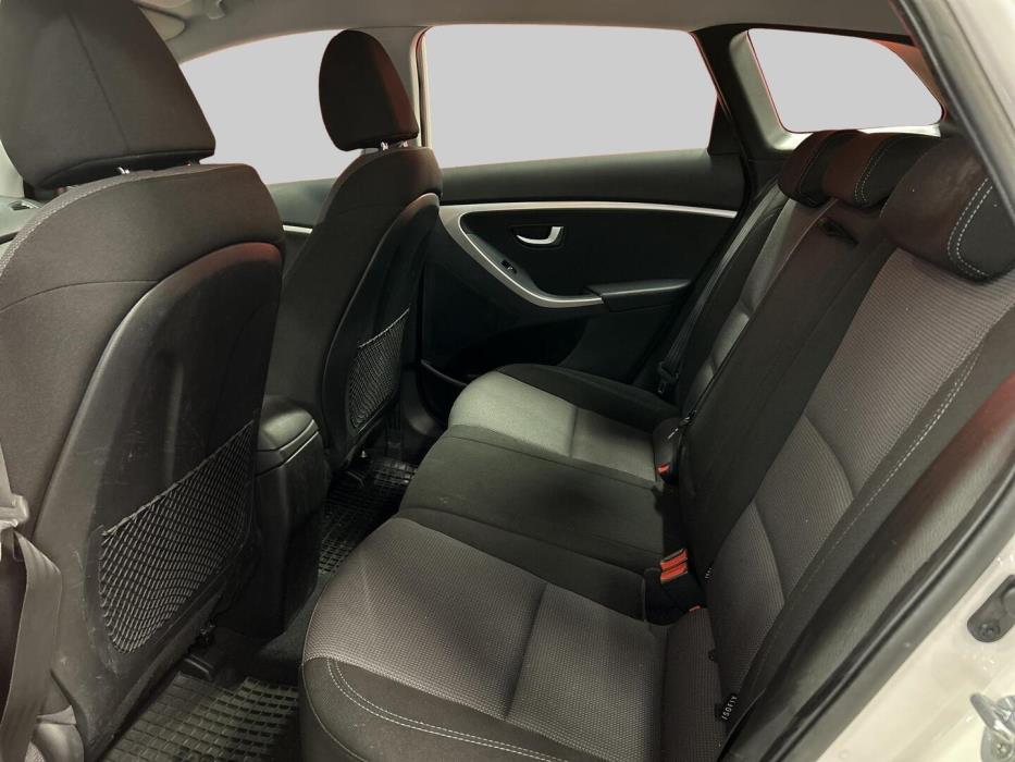 HYUNDAI i30 Wagon 2013