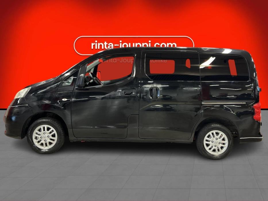 NISSAN NV200 2011