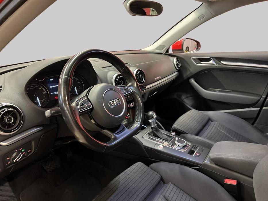 AUDI A3 2015