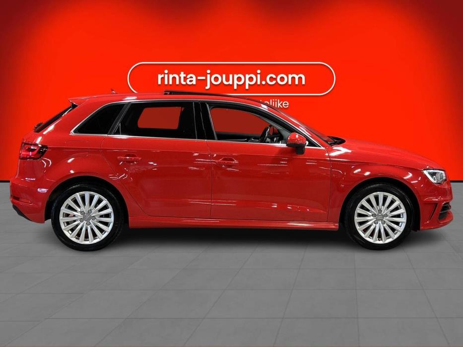 AUDI A3 2015