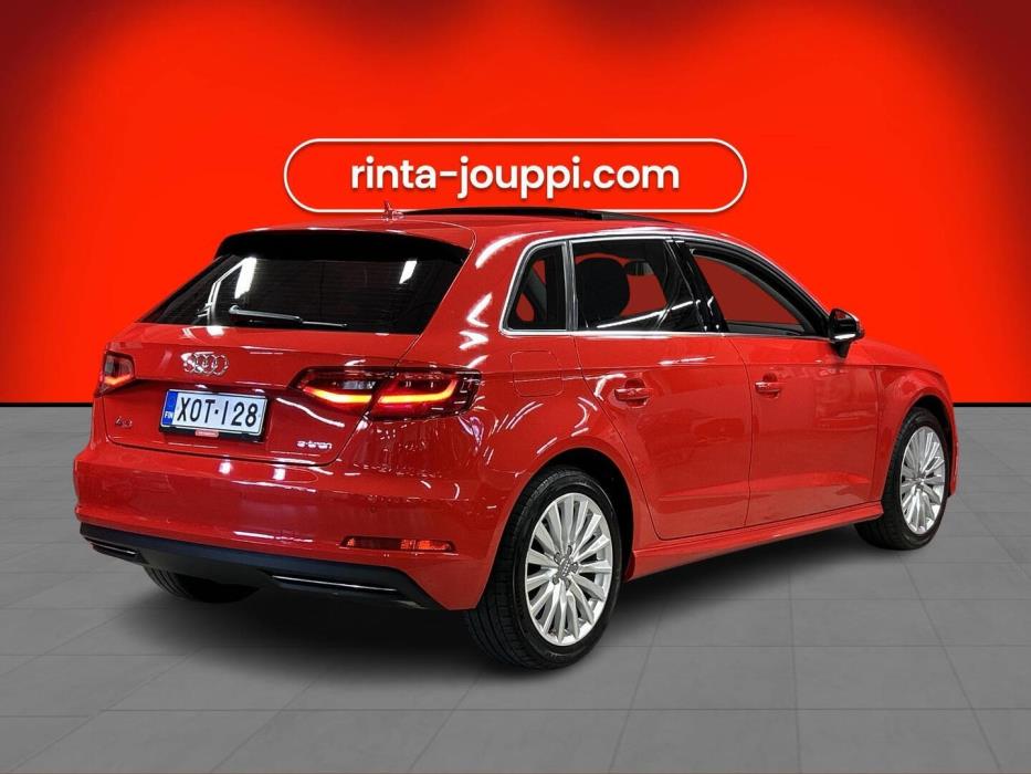 AUDI A3 2015