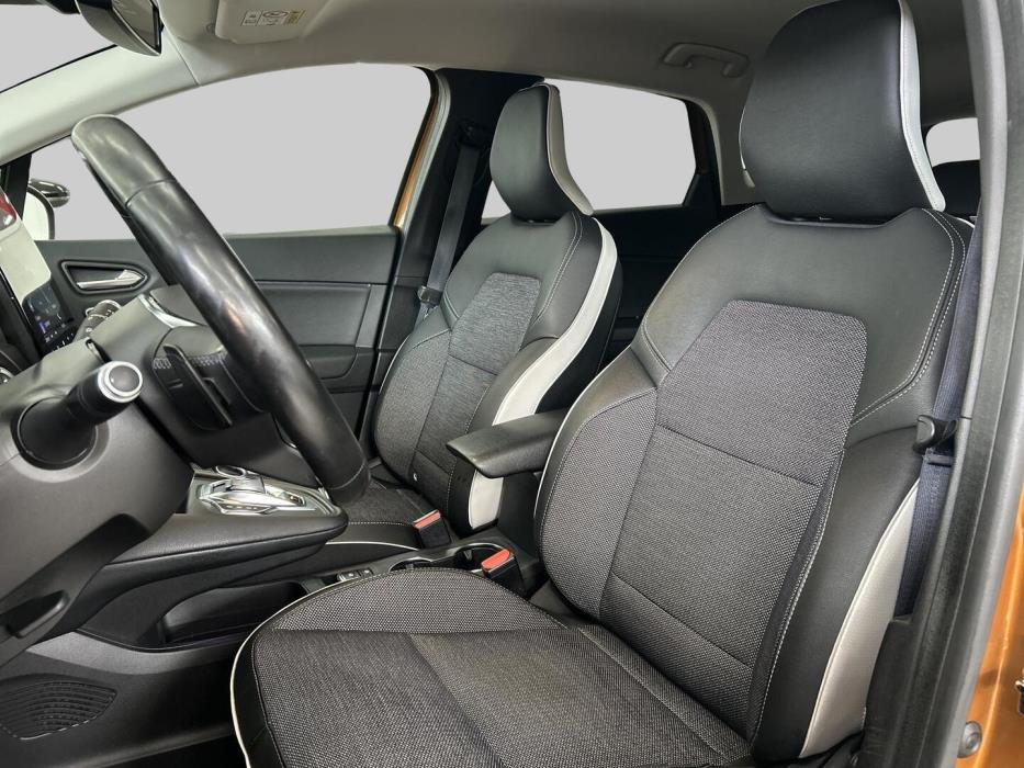 RENAULT Captur 2021