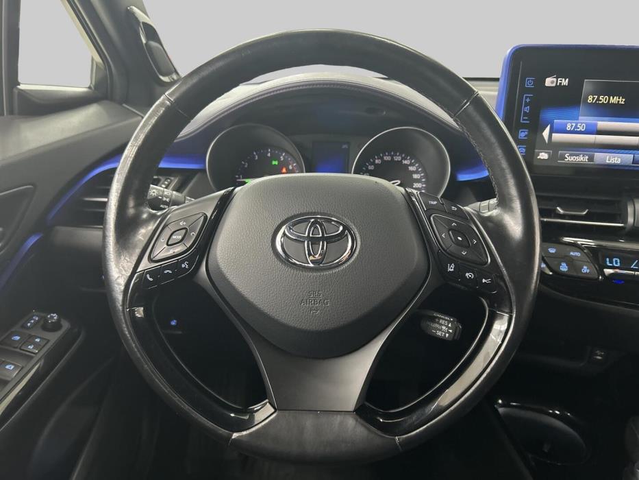 TOYOTA C-HR 2017
