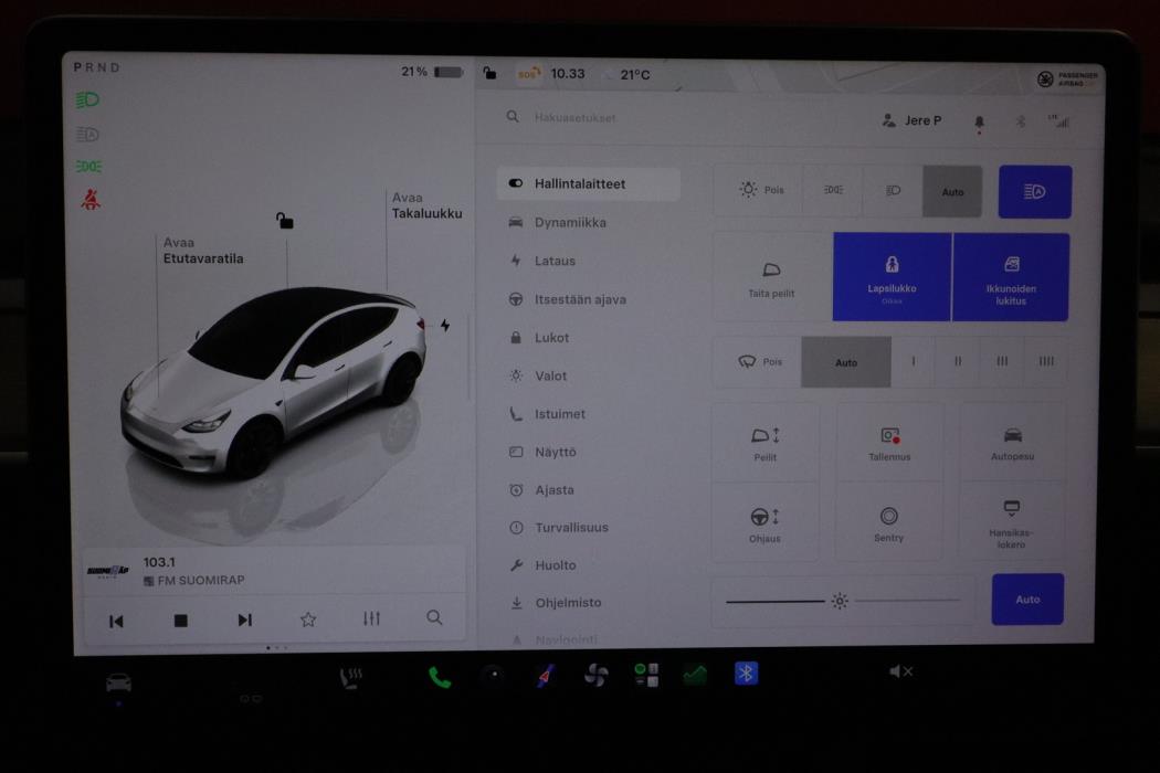 TESLA Model Y 2022