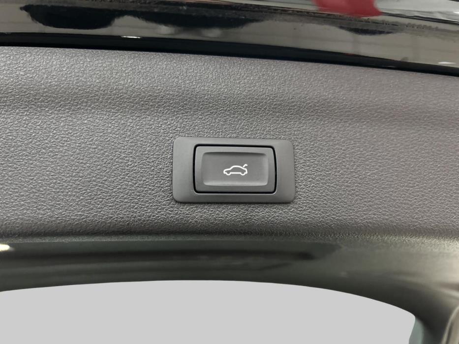 AUDI A6 2021