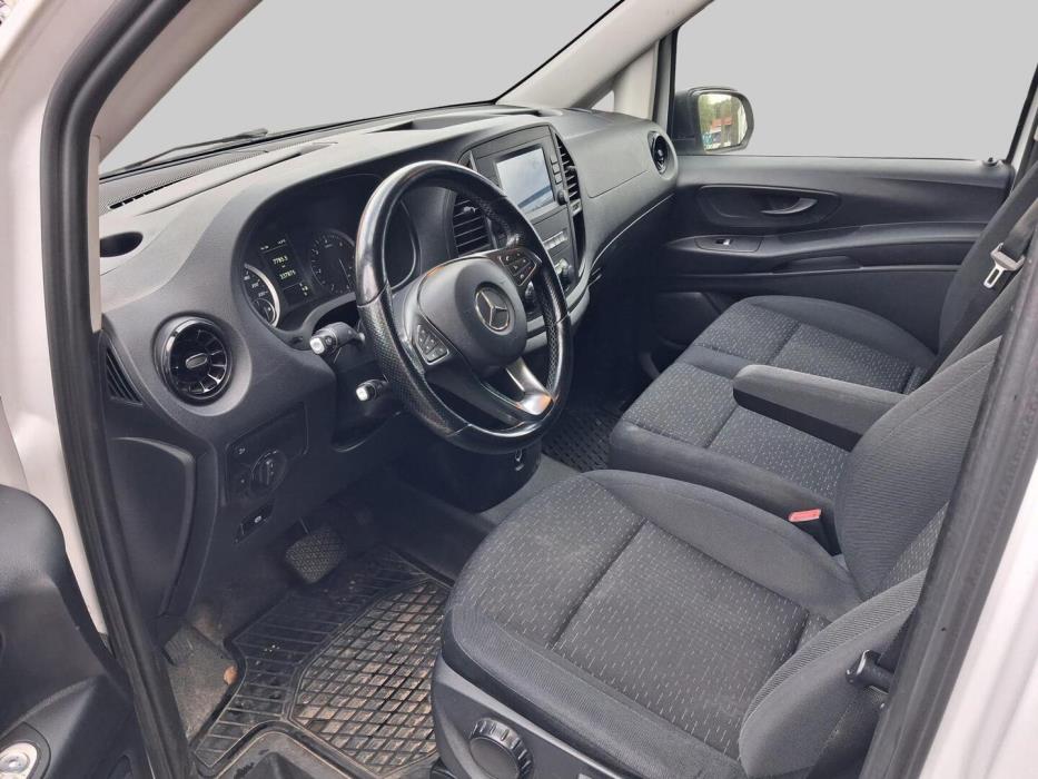 MERCEDES-BENZ Vito 2022