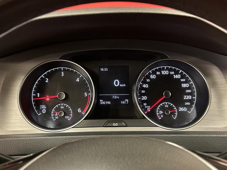 VOLKSWAGEN Golf 2014