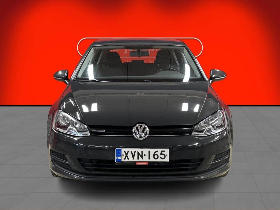 VOLKSWAGEN Golf 2014