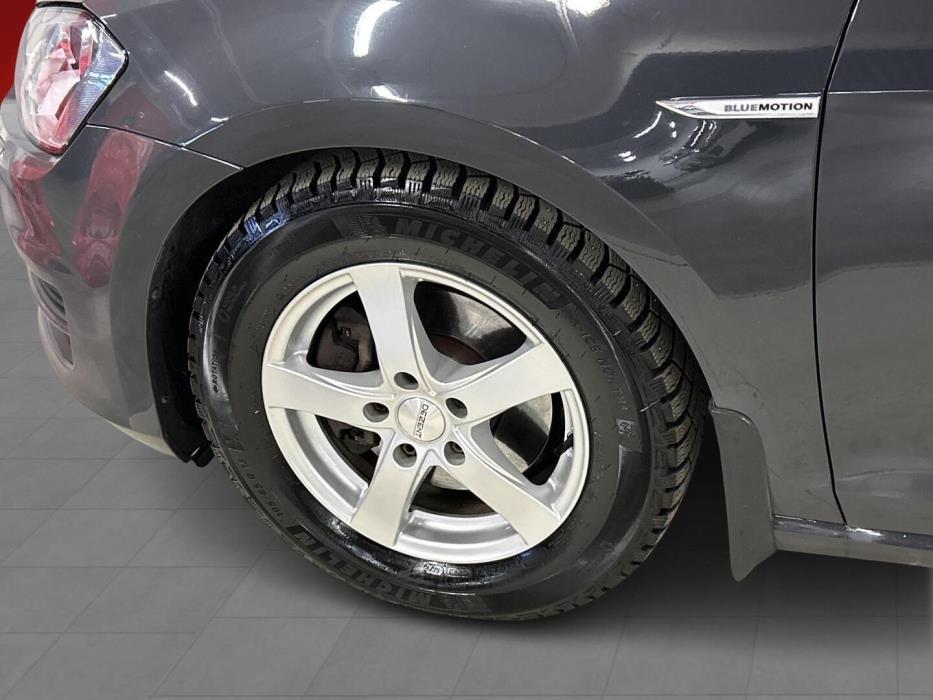 VOLKSWAGEN Golf 2014