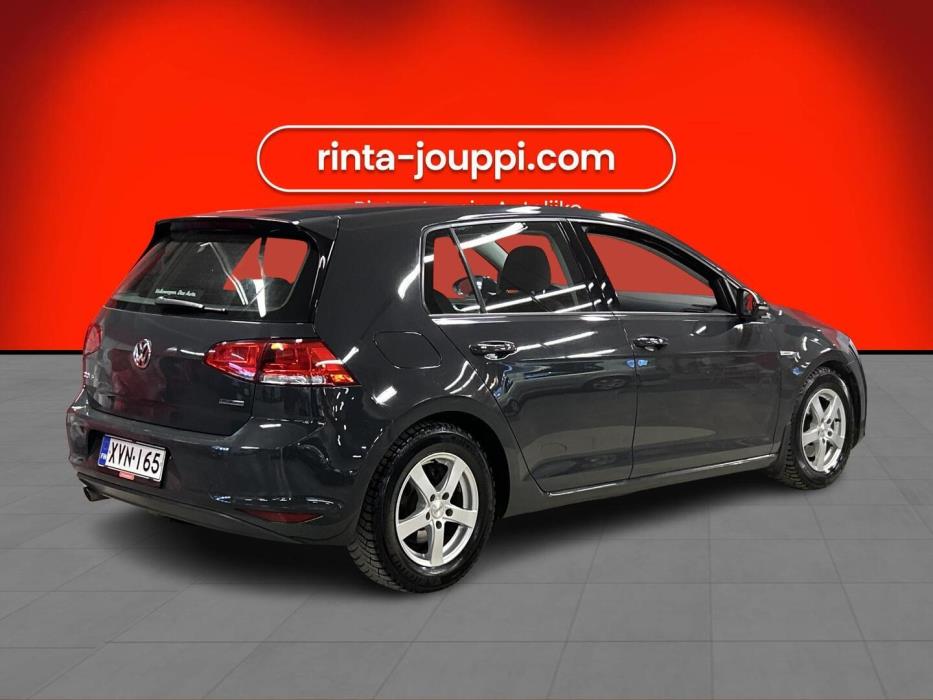 VOLKSWAGEN Golf 2014