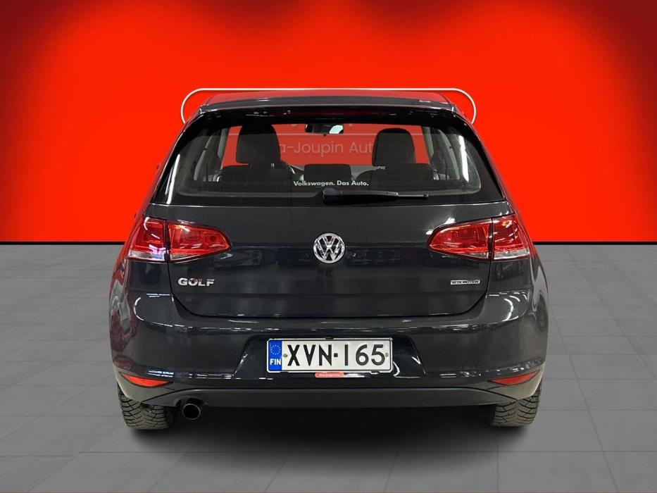 VOLKSWAGEN Golf 2014