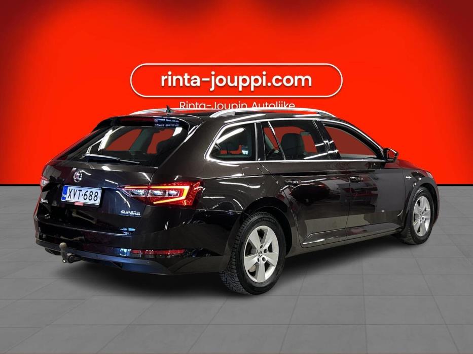 SKODA Superb 2016