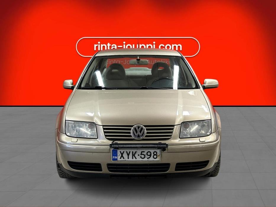VOLKSWAGEN Bora 2001
