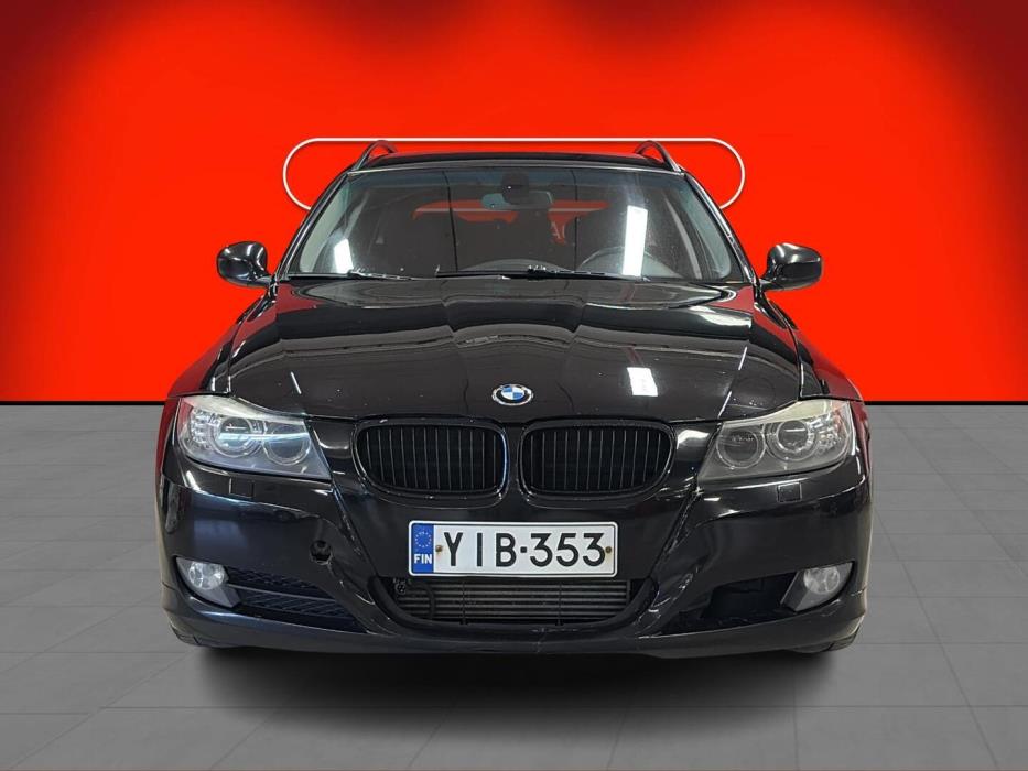 BMW 320 2008