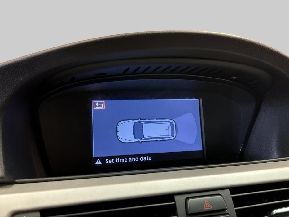 BMW 320 2008