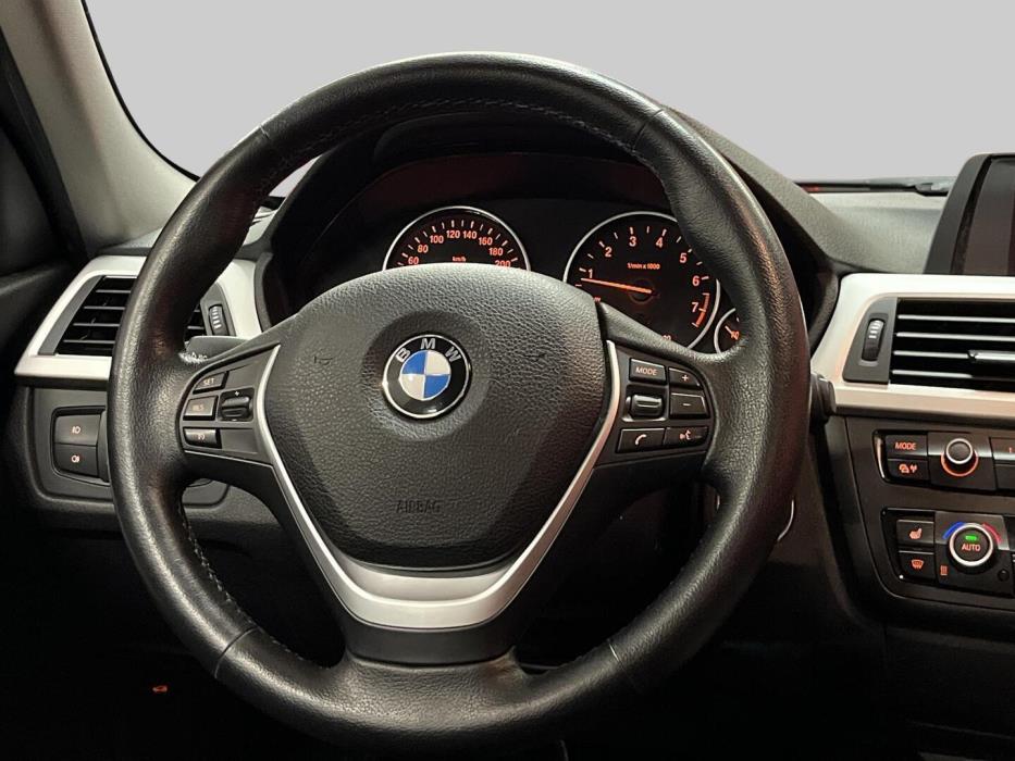 BMW 320 2014