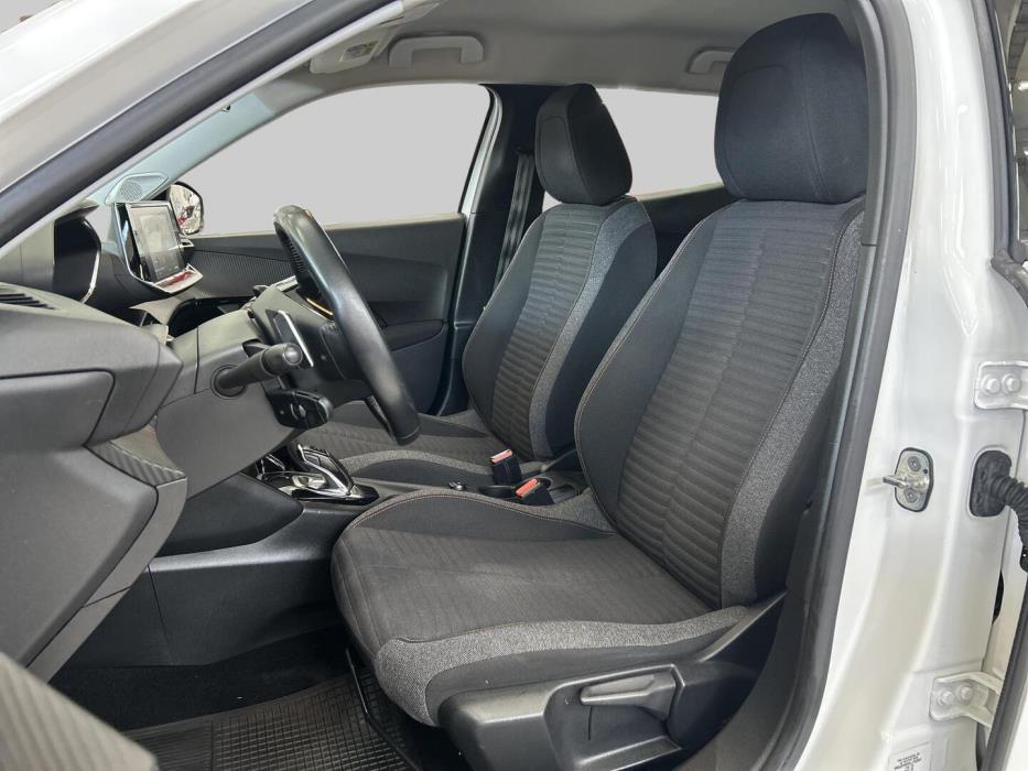 PEUGEOT 2008 2021